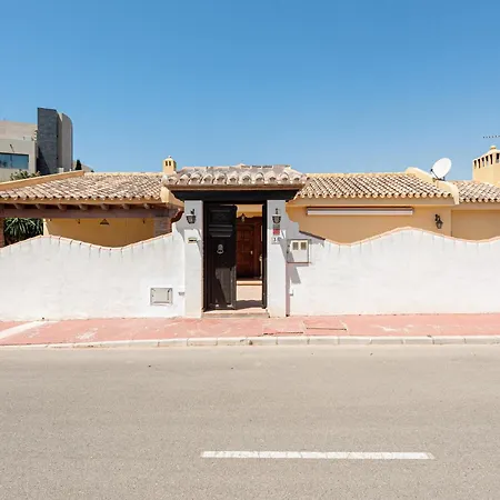 Casa Del Golf - 10 Minutes Walk Βίλα Μάλαγα